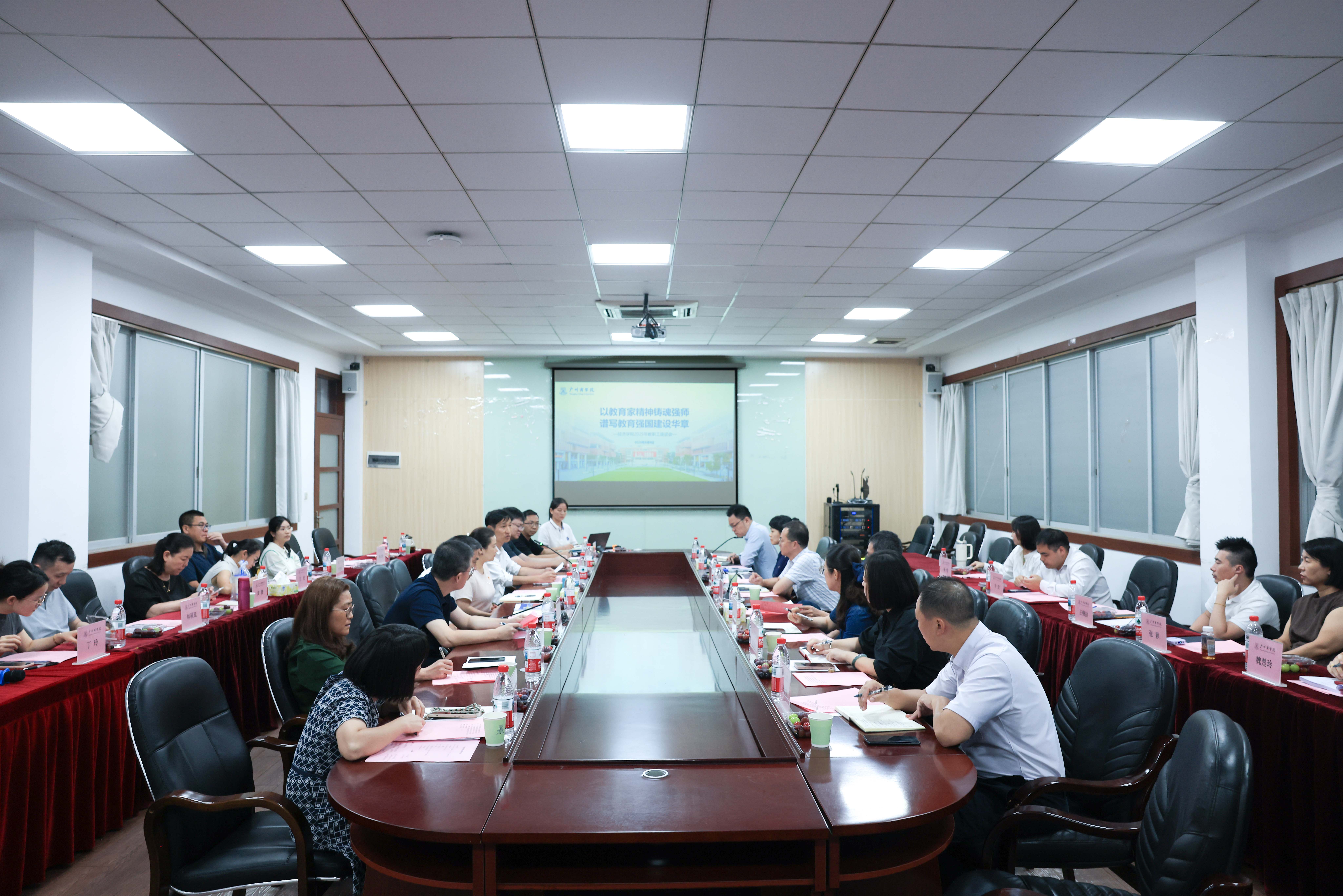 谢天雷摄 (1).JPG